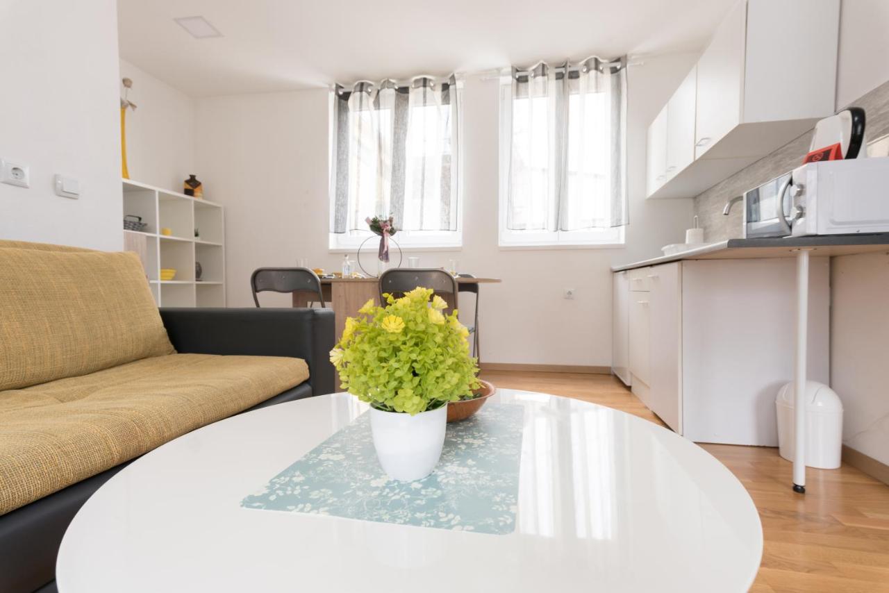 Apartmani Kod Marka Pozega Εξωτερικό φωτογραφία